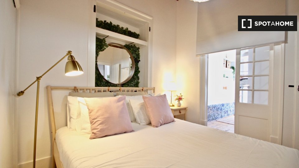 Apartment Lisbon, 2 beds — photo 13