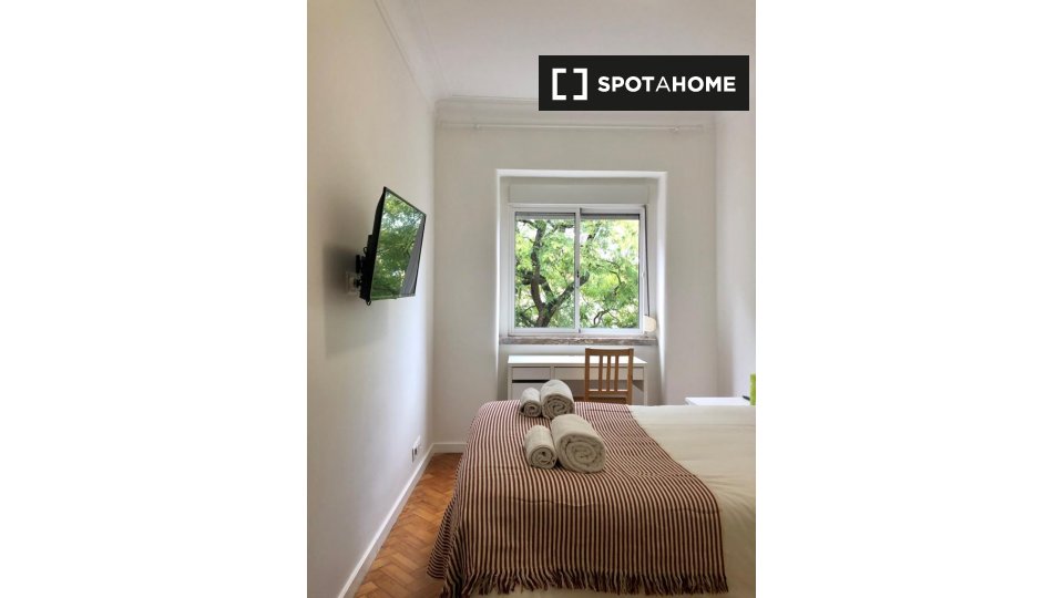 Double room Lisbon, 4 beds — photo 2