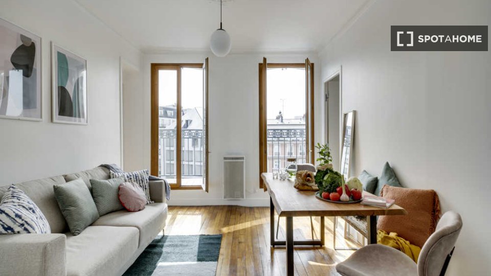 Double room Paris, 11 beds, 190m² — photo 4