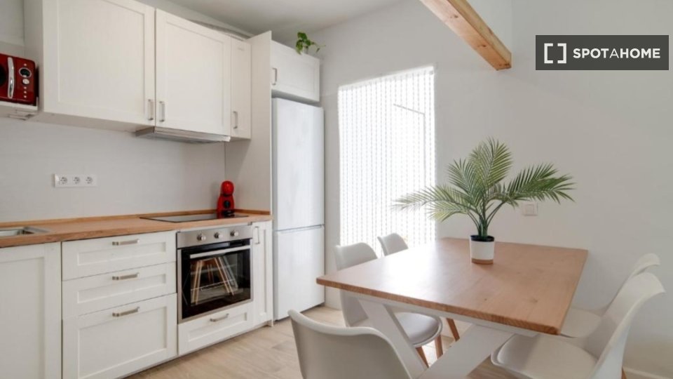 Apartment Cadiz, 2 beds, 60m² — photo 2