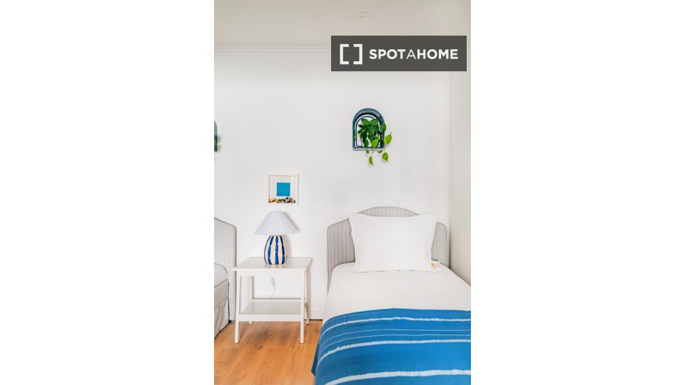 Apartment Lisbon, 2 beds — photo 13