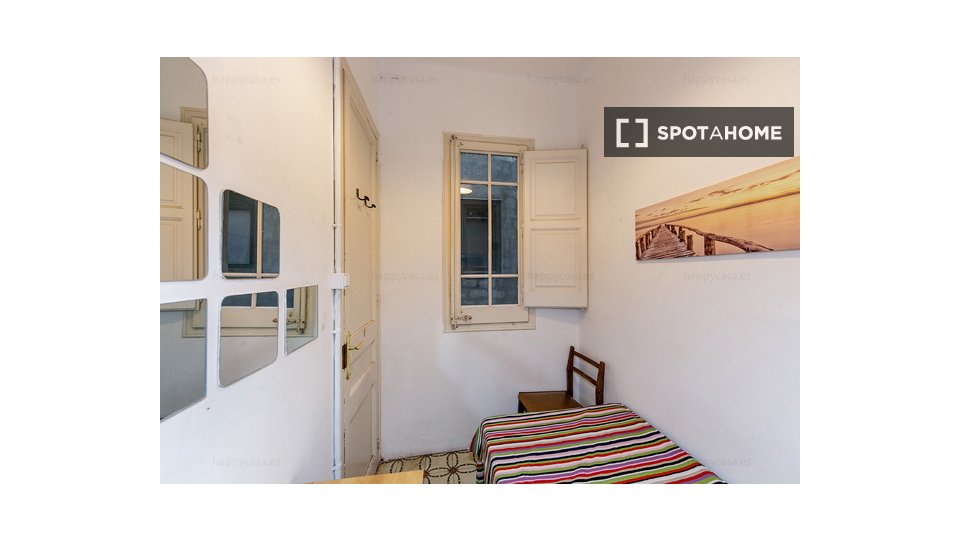 Double room Barcelona, 10 beds — photo 20