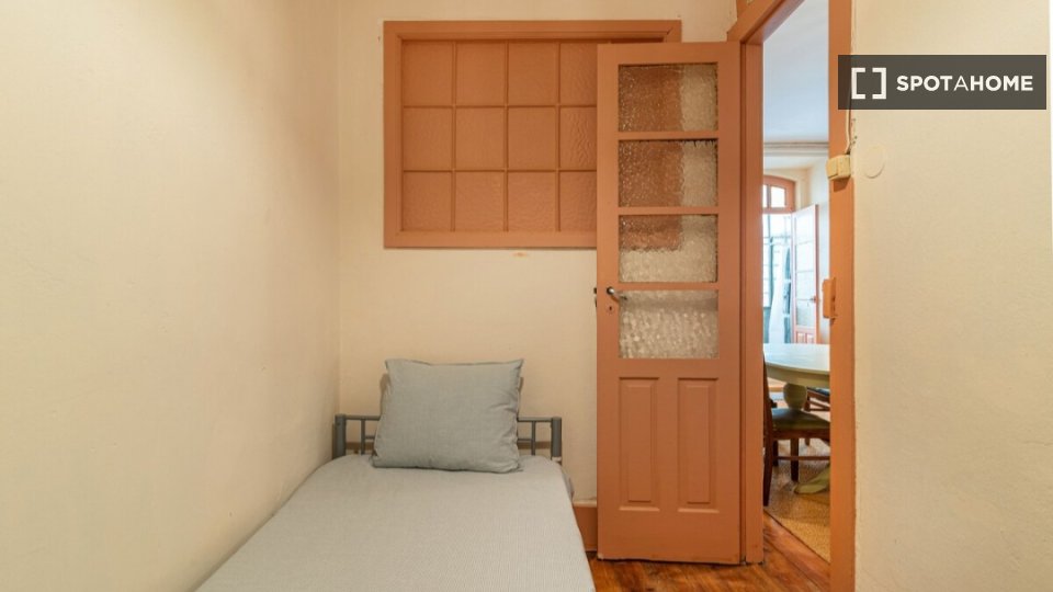 Apartment Porto, 3 beds, 90m² — photo 1
