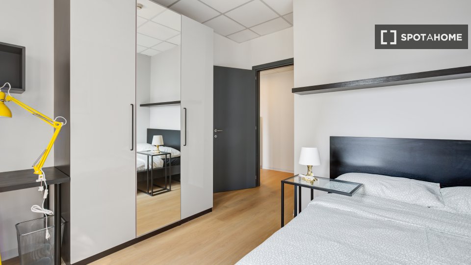 Double room Milan, 8 beds, 178m² — photo 1