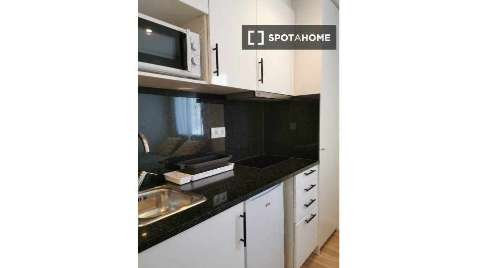 Apartment mono Porto, 15m² — photo 2