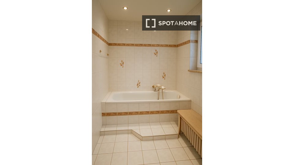 Apartment Munich, 6 beds — photo 13
