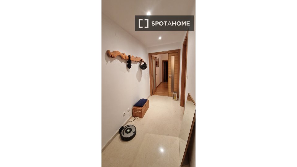 Apartment Lisbon, 1 bed, 75m² — photo 3