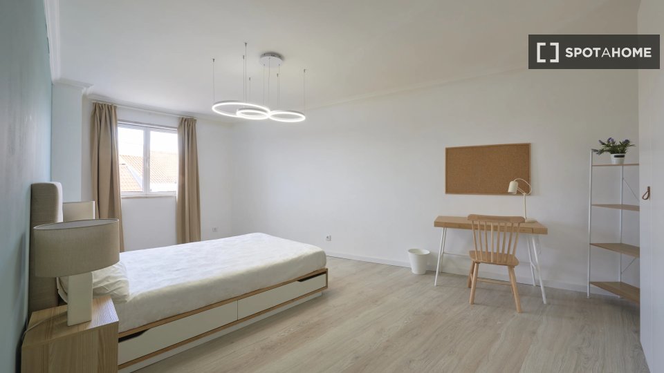 Double room Lisbon, 11 beds — photo 2