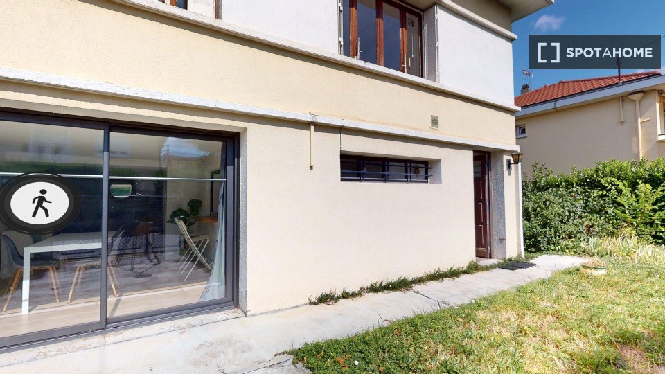 Double room Lyon, 6 beds, 116m² — photo 4