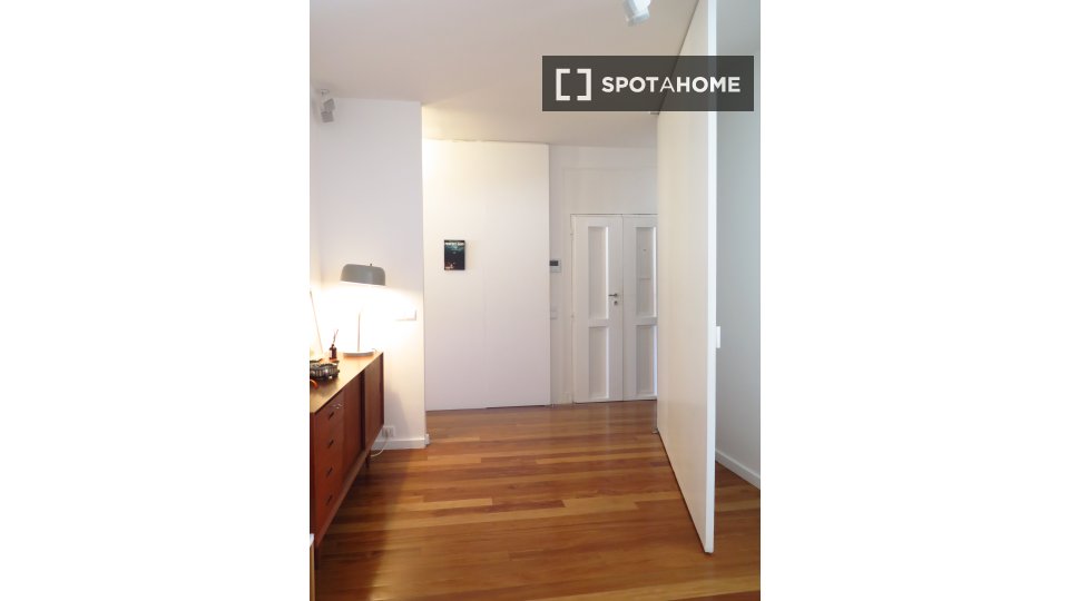 Apartment Lisbon, 2 beds, 80m² — photo 5