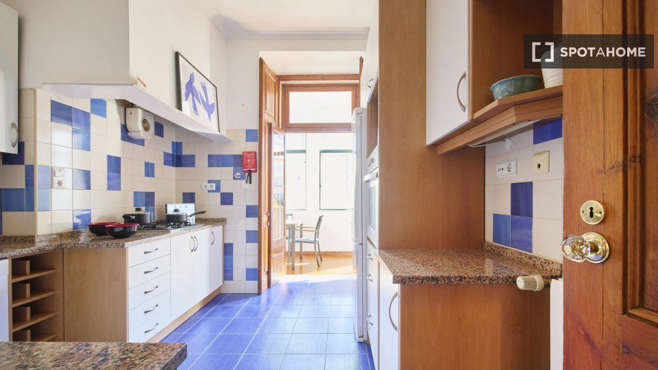 Double room Lisbon, 7 beds — photo 15