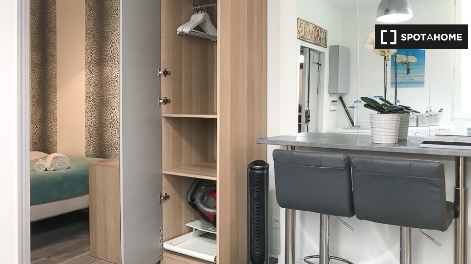 Apartment Paris, 1 bed, 18m² — photo 5