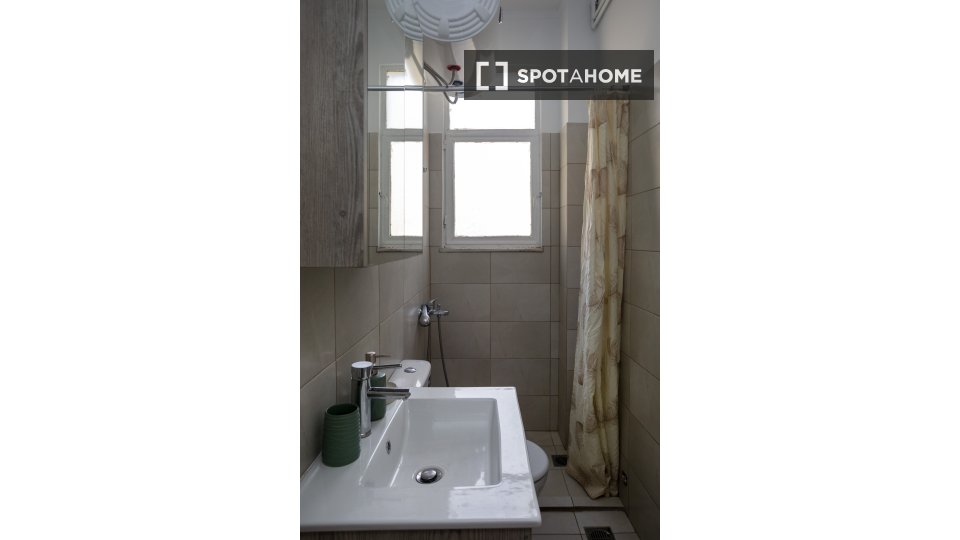 Apartment mono Athens, 48m² — photo 3