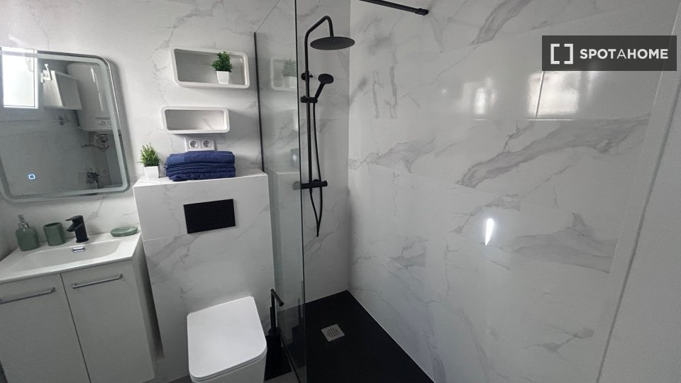 Apartment mono Barcelona, 28m² — photo 1