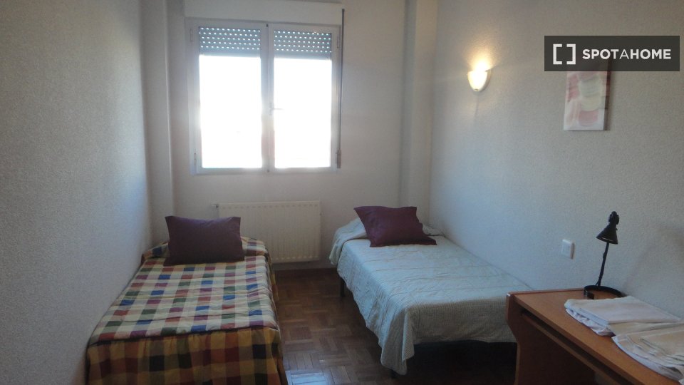 Apartment Madrid, 4 beds, 100m² — photo 4