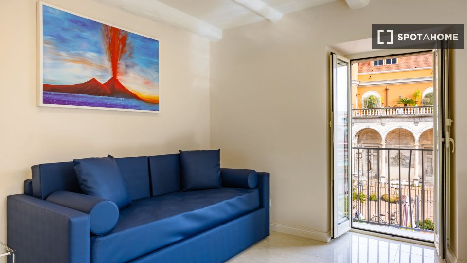 Apartment Naples, 1 bed, 95m² — photo 15