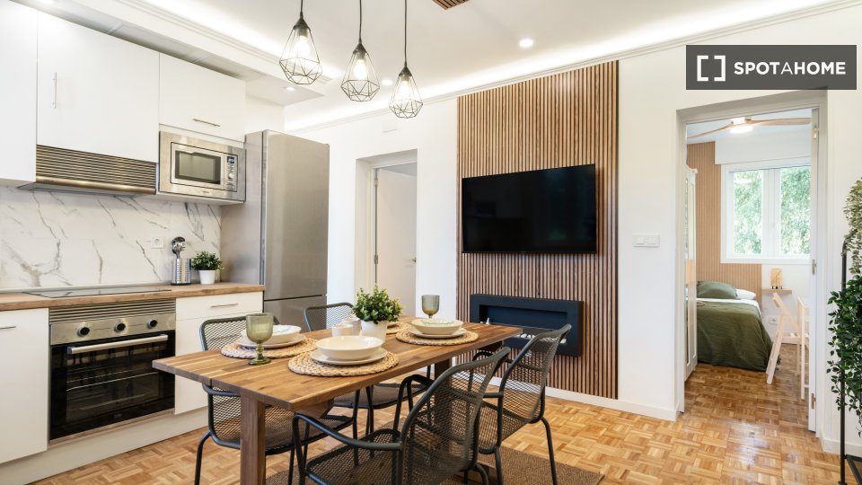 Apartment Madrid, 3 beds, 70m² — photo 2