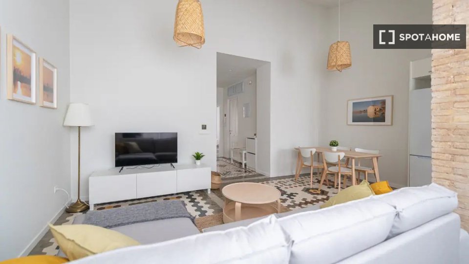 Double room Valencia, 2 beds — photo 9