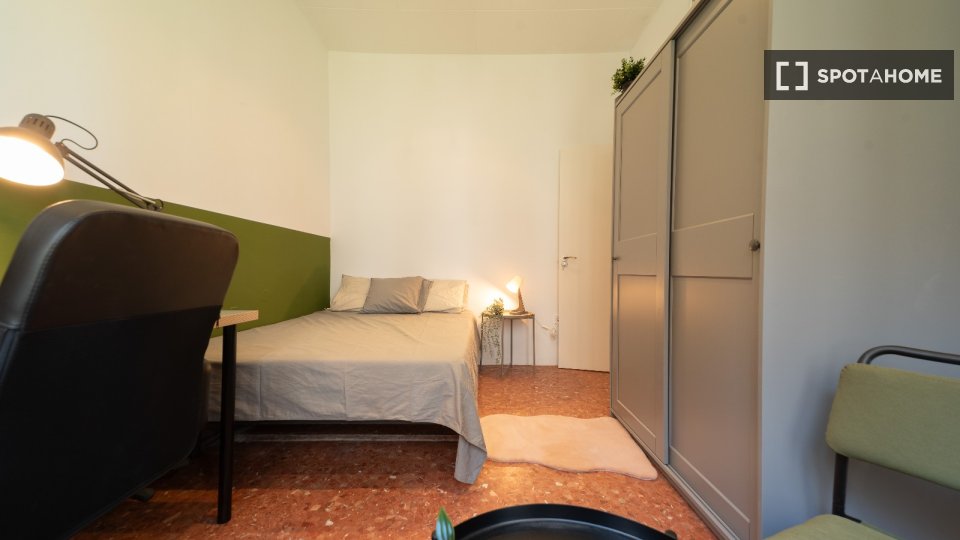 Double room Barcelona, 10 beds, 180m² — photo 19
