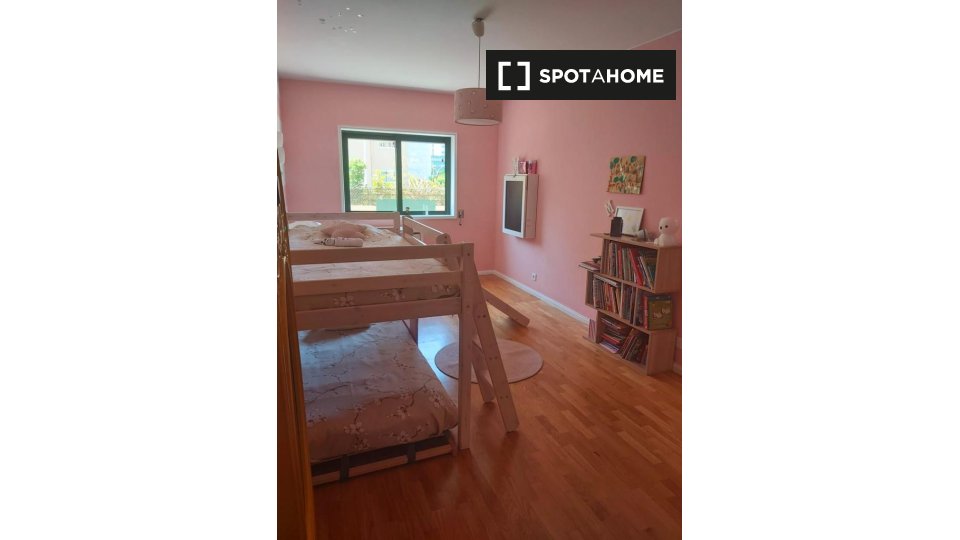 Apartment Porto, 4 beds, 160m² — photo 19