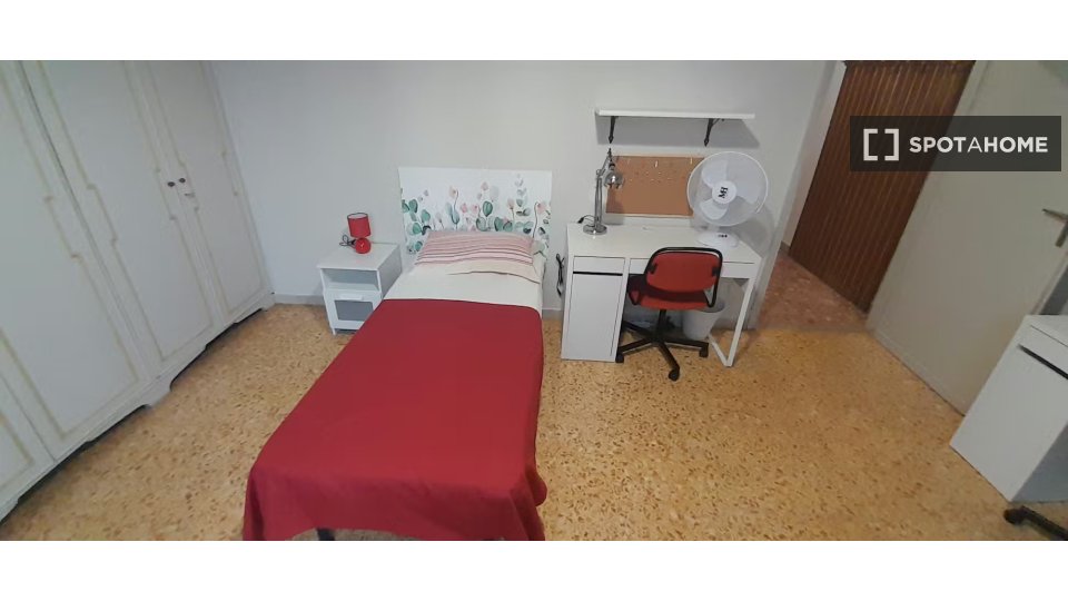 Double room Florence, 3 beds — photo 8