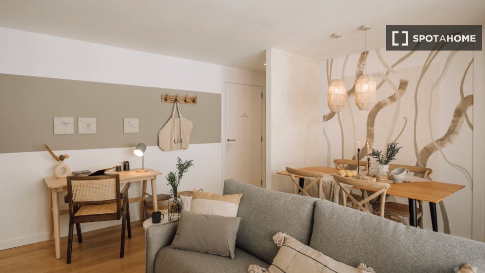 Apartment Lisbon, 1 bed, 57m² — photo 18