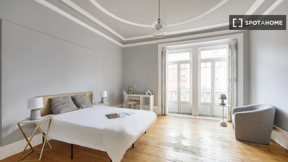 Double room Lisbon, 8 beds — photo 1