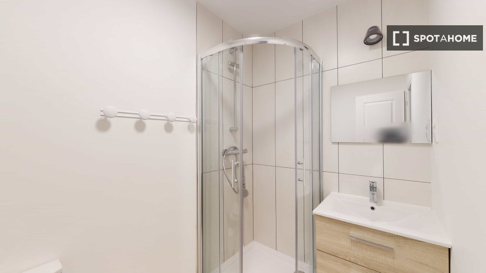 Double room Lille, 18 beds — photo 4