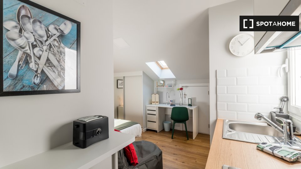 Apartment mono Lisbon, 18m² — photo 8