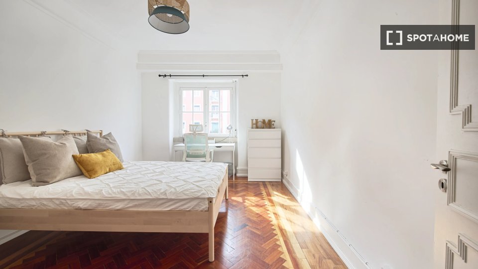 Double room Lisbon, 7 beds — photo 11