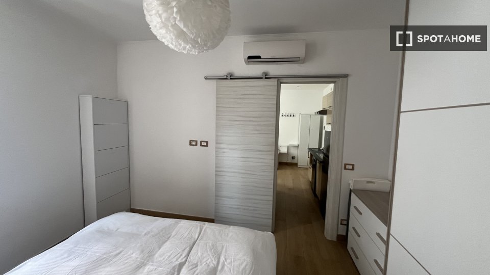 Apartment Rome, 1 bed, 35m² — photo 13