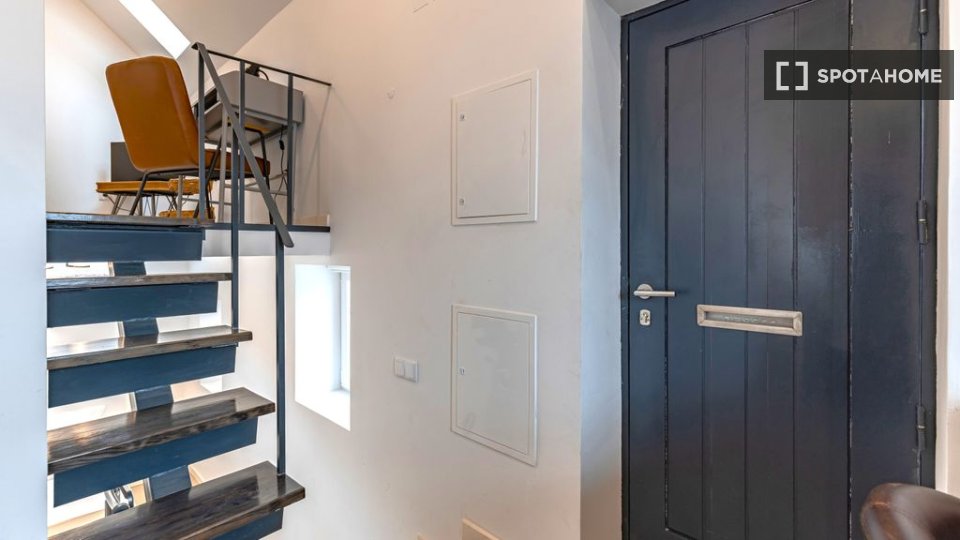 Apartment mono Lisbon — photo 15