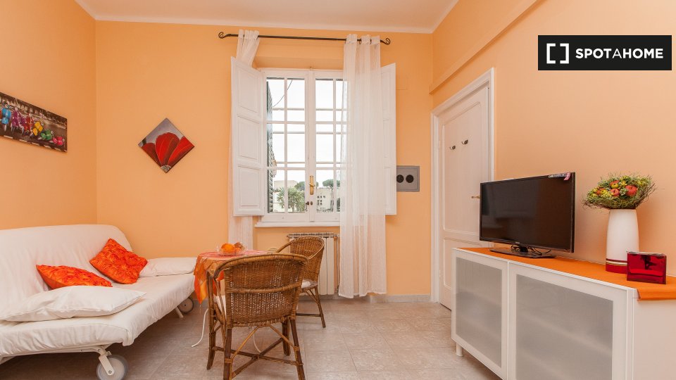 Apartment Rome, 1 bed — photo 1