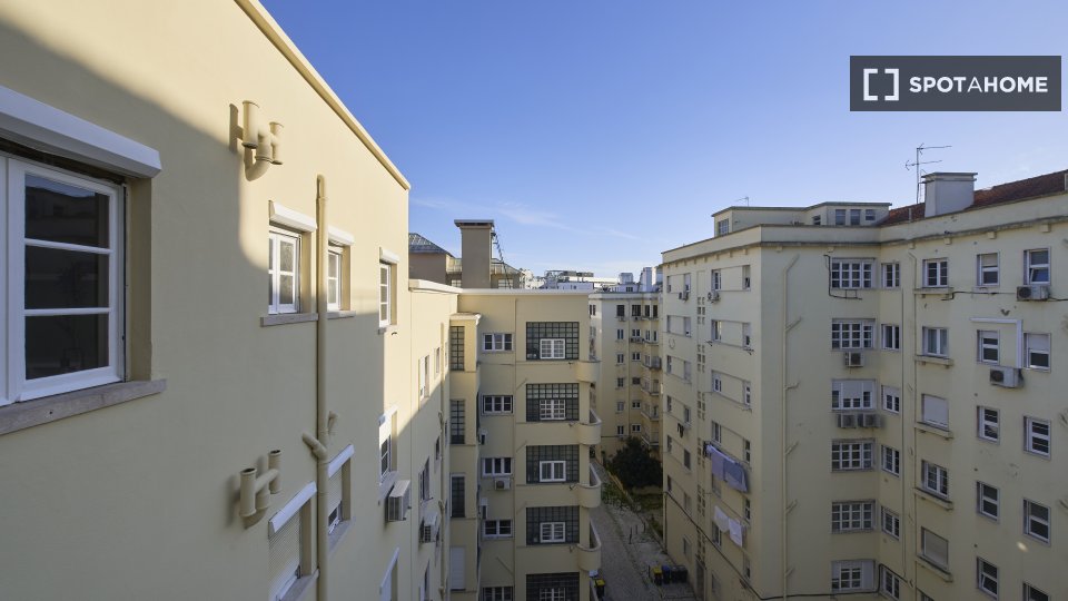 Apartment mono Lisbon — photo 11
