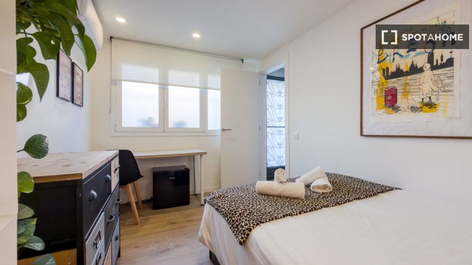 Apartment Barcelona, 3 beds, 105m² — photo 42