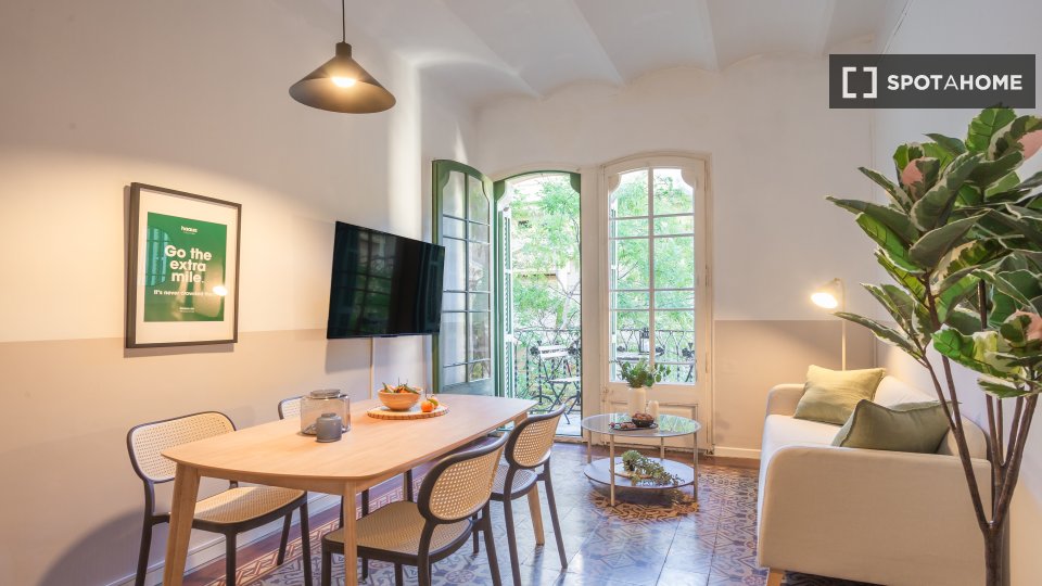 Double room Barcelona, 5 beds, 120m² — photo 6