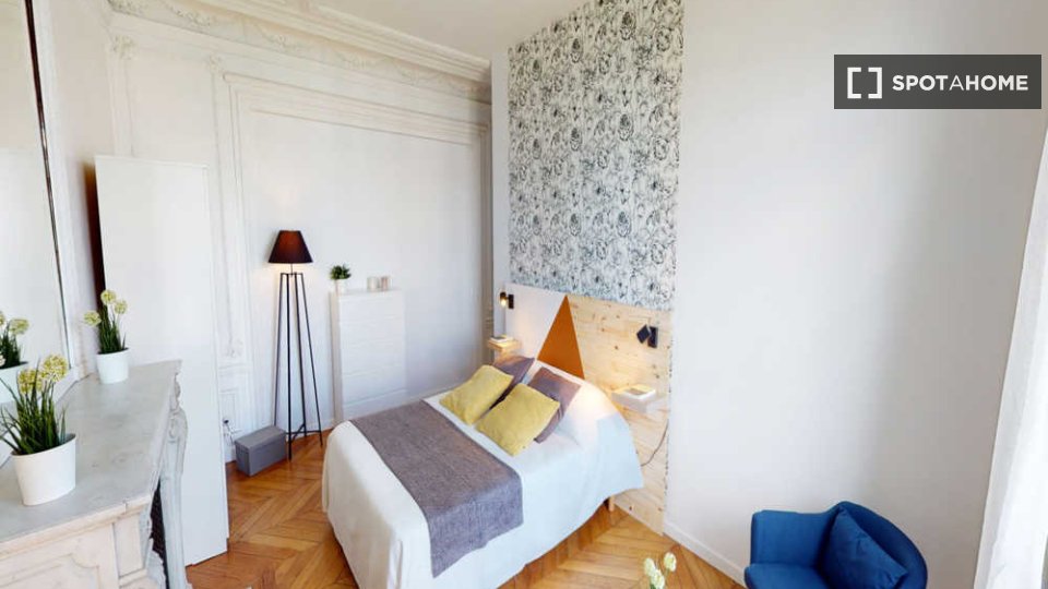 Double room Paris, 10 beds, 180m² — photo 4