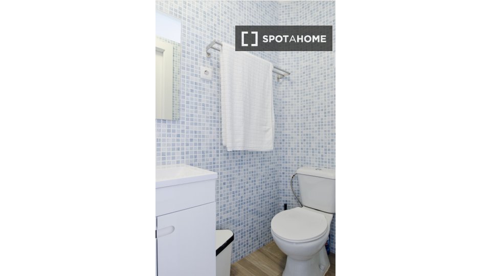 Apartment mono Lisbon, 55m² — photo 4