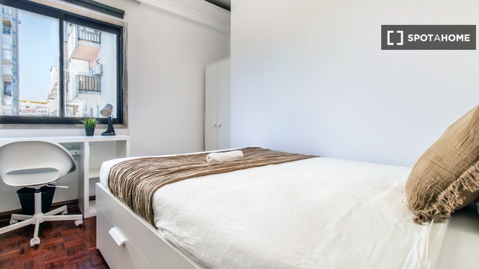 Double room Lisbon, 10 beds — photo 2
