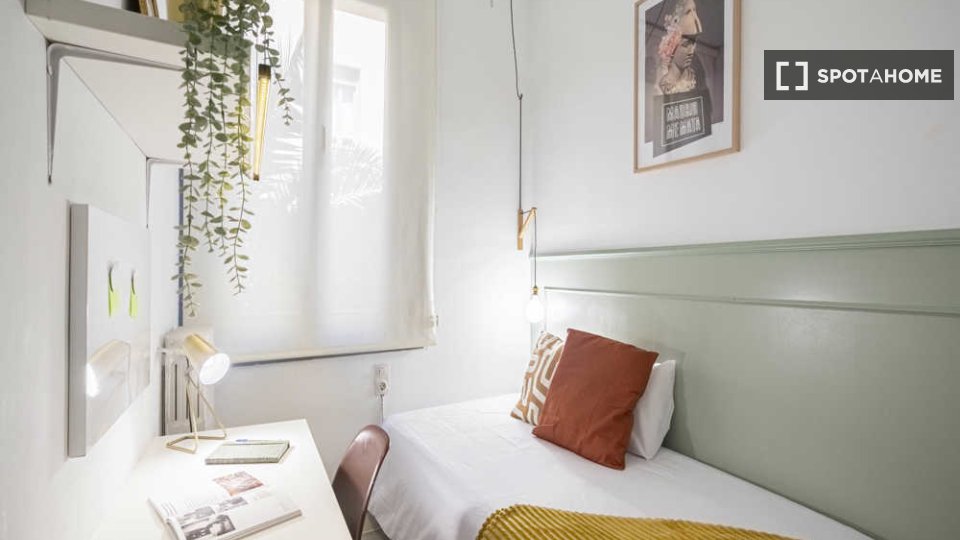 Double room Madrid, 67 beds — photo 58