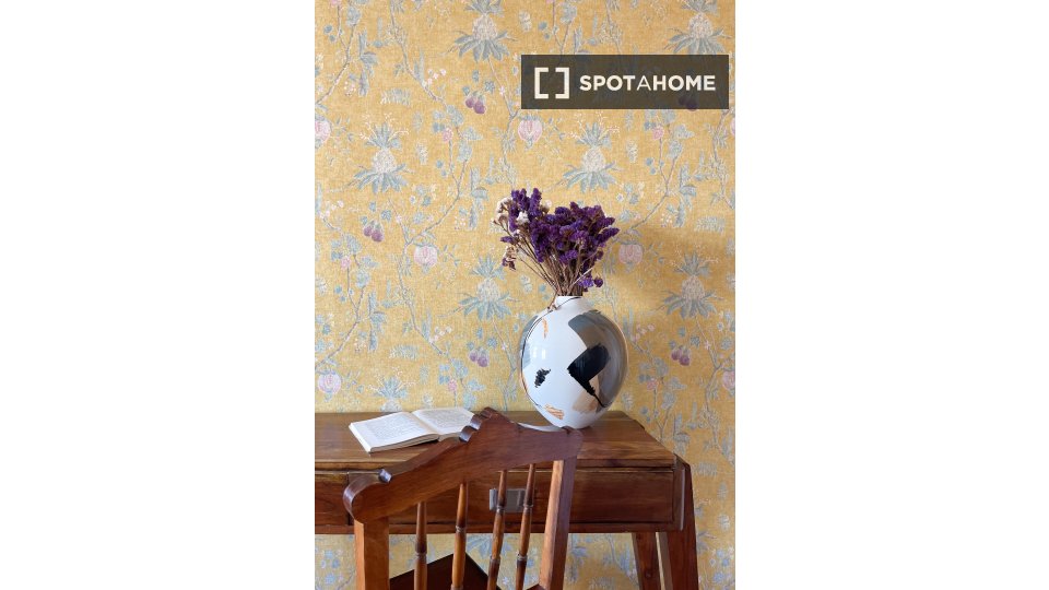 Apartment Lisbon, 2 beds, 65m² — photo 10