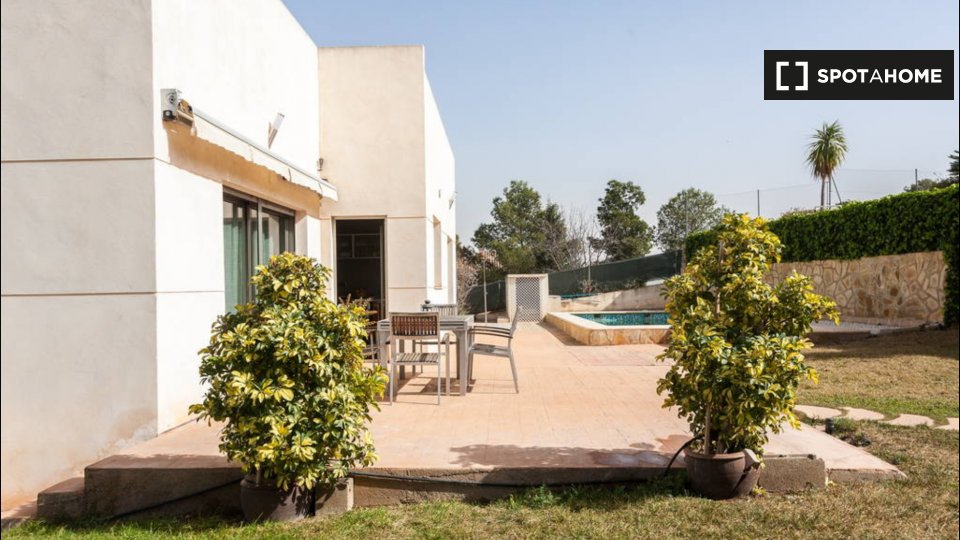 Apartment Valencia, 3 beds, 140m² — photo 8