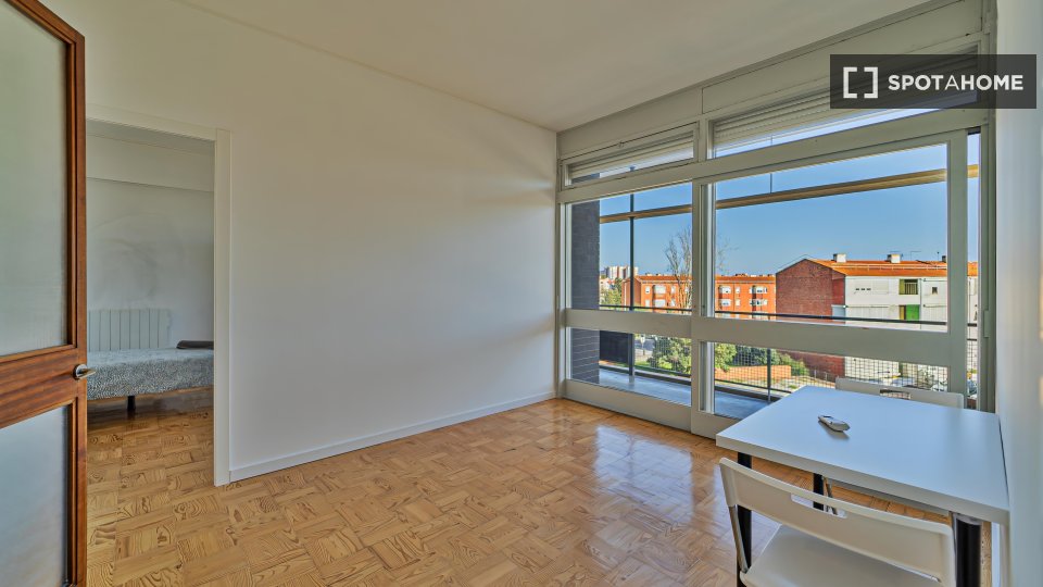 Double room Lisbon, 6 beds — photo 3