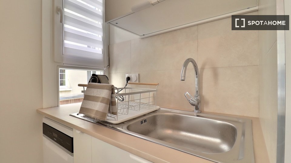 Apartment Paris, 1 bed, 39m² — photo 11