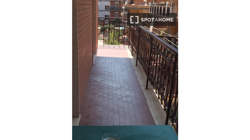 Double room Rome, 2 beds — photo 8