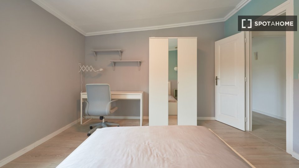 Double room Lisbon, 11 beds — photo 14
