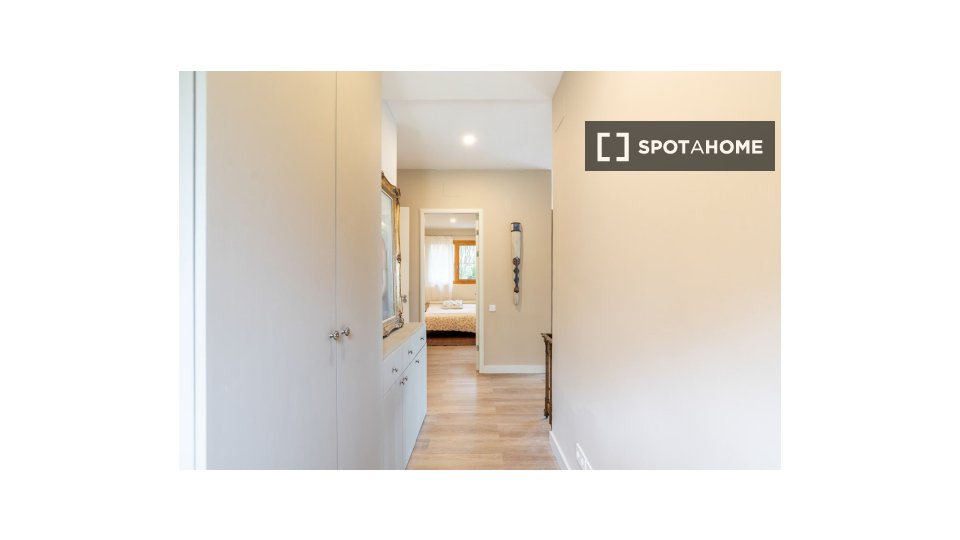 Double room Barcelona, 2 beds, 382m² — photo 8