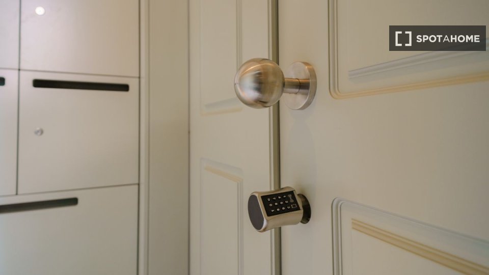 Apartment Porto, 1 bed, 36m² — photo 15