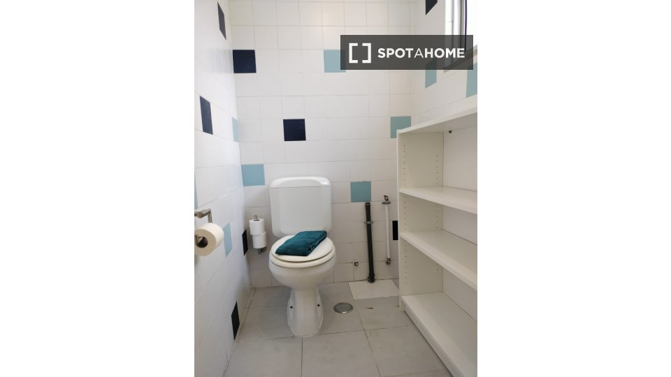 Apartment Lisbon, 1 bed, 43m² — photo 9