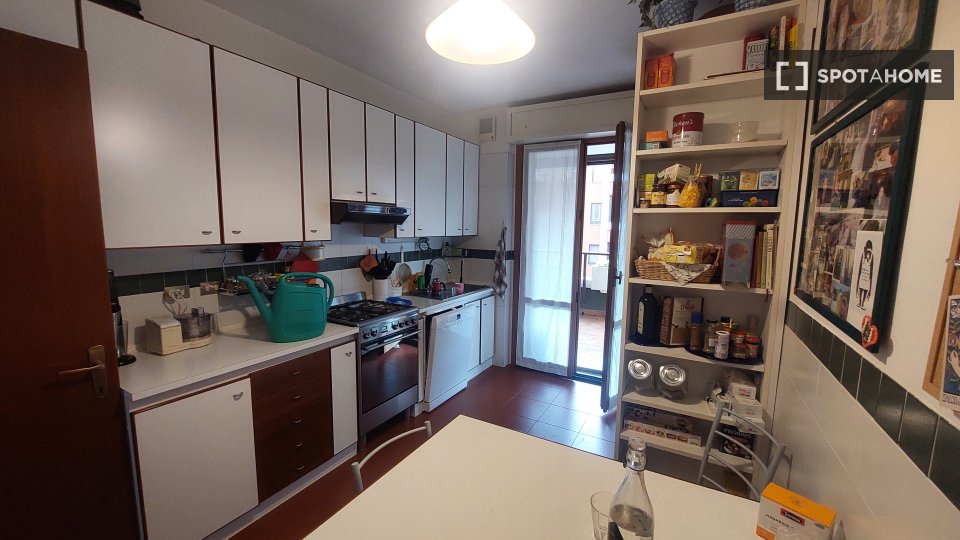 Double room Milan, 2 beds — photo 3